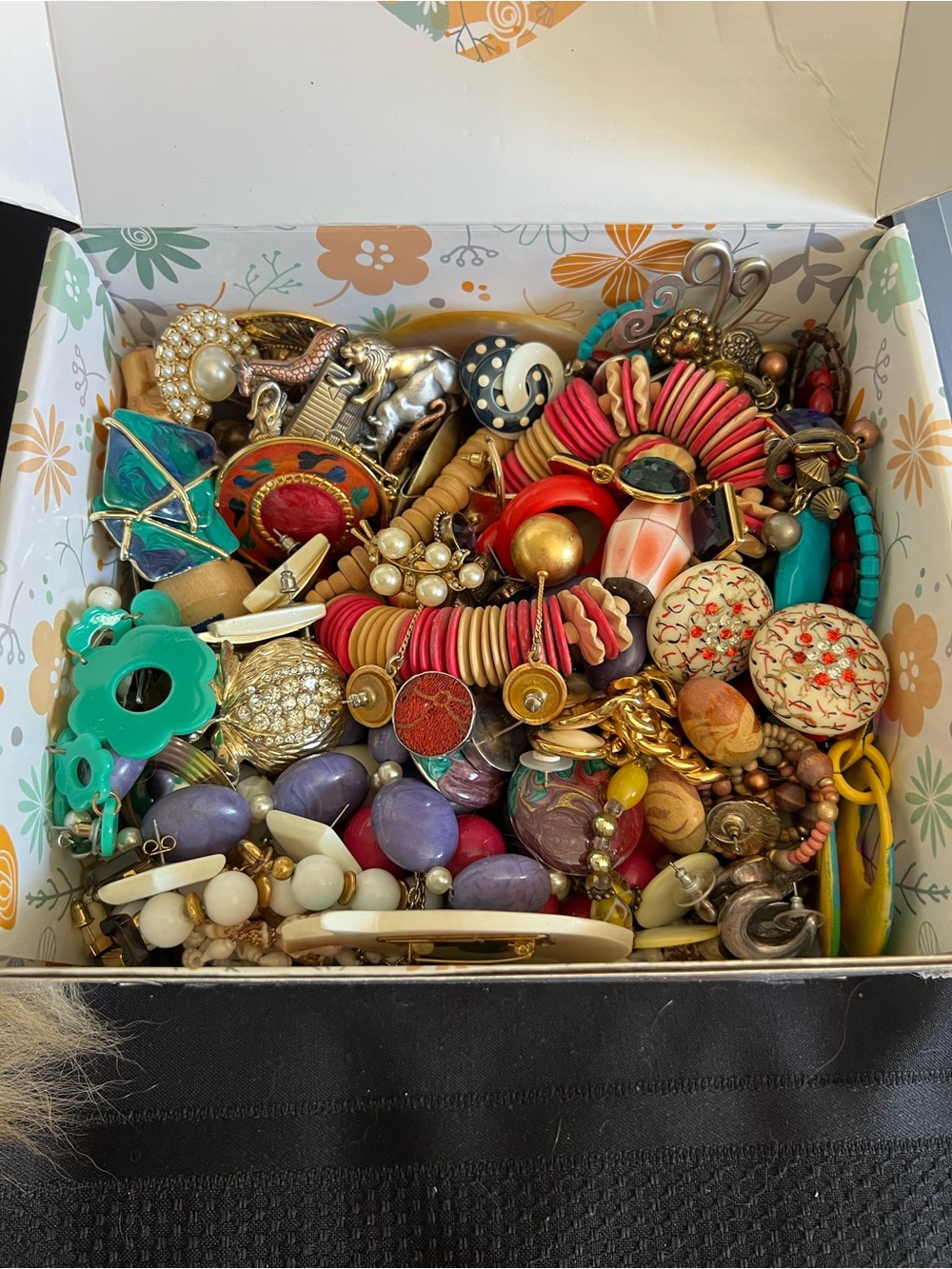Assorted Women's Fashion Jewelry - Vintage Multicolor Statement Accessories
